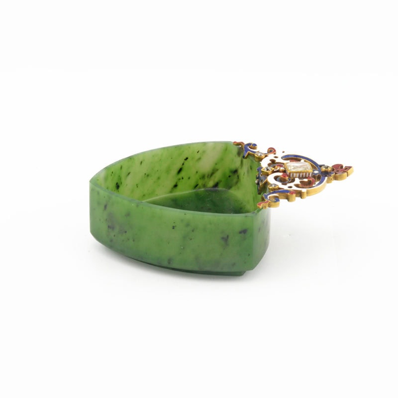 Extremely rare Fabergé Renaissance Revival nephrite kovsh with jeweled enamel mount by Perchin - Image 5