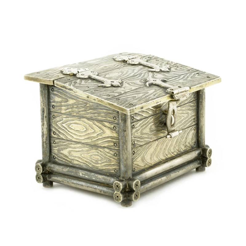 An antique Russian silver trompe l'oeil box by Sazikov - Image 2