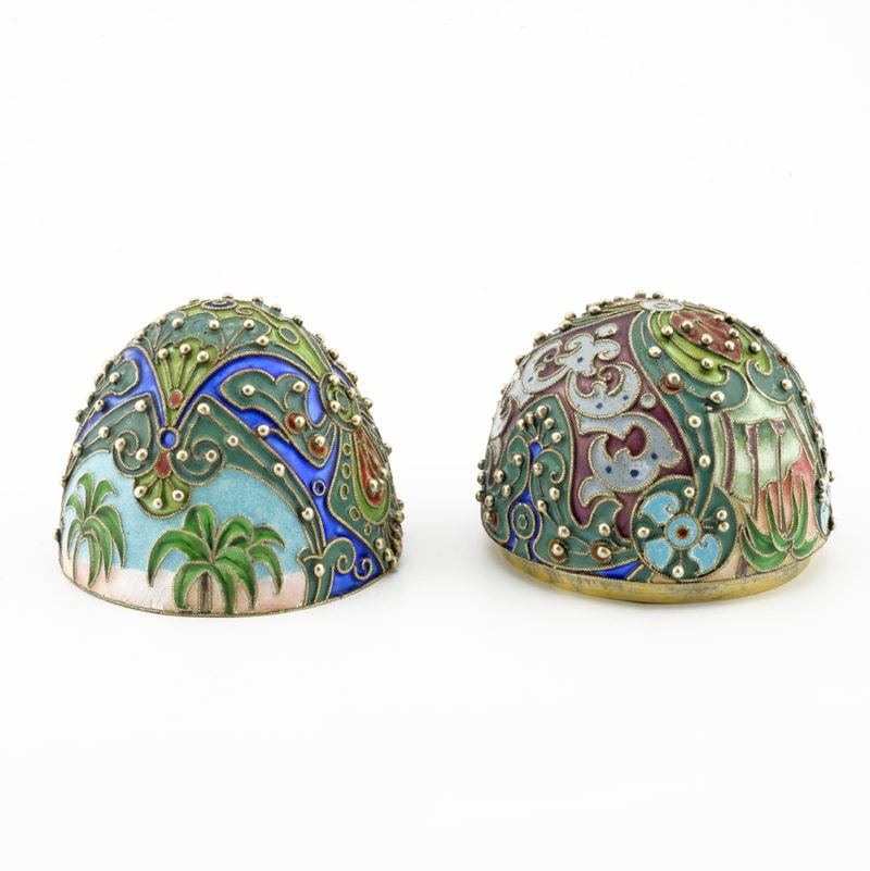 An exceptional gilded silver & shaded cloisonné enamel Easter egg by Feodor Rückert - Image 3
