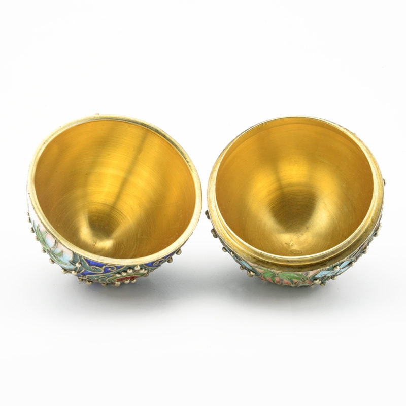 An exceptional gilded silver & shaded cloisonné enamel Easter egg by Feodor Rückert - Image 4