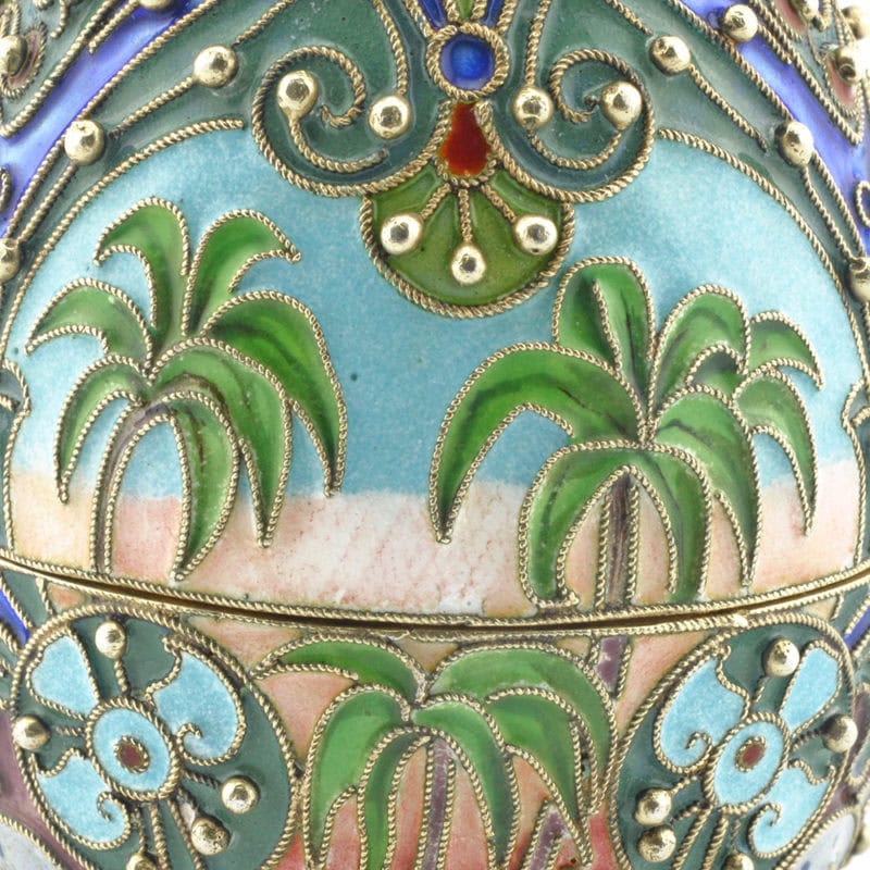 An exceptional gilded silver & shaded cloisonné enamel Easter egg by Feodor Rückert - Image 5