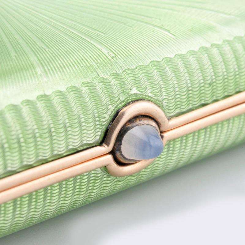 A Fabergé Perchin apple green guilloché enamel case - Image 2