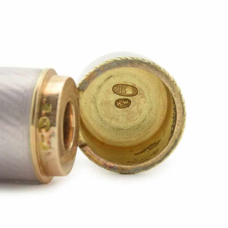 Fabergé Wigström gold-mounted guilloché enamel scent flask - Image 9