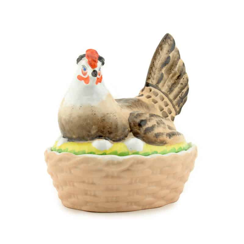 A Russian porcelain Kuznetsov hen form covered bowl - Image 2