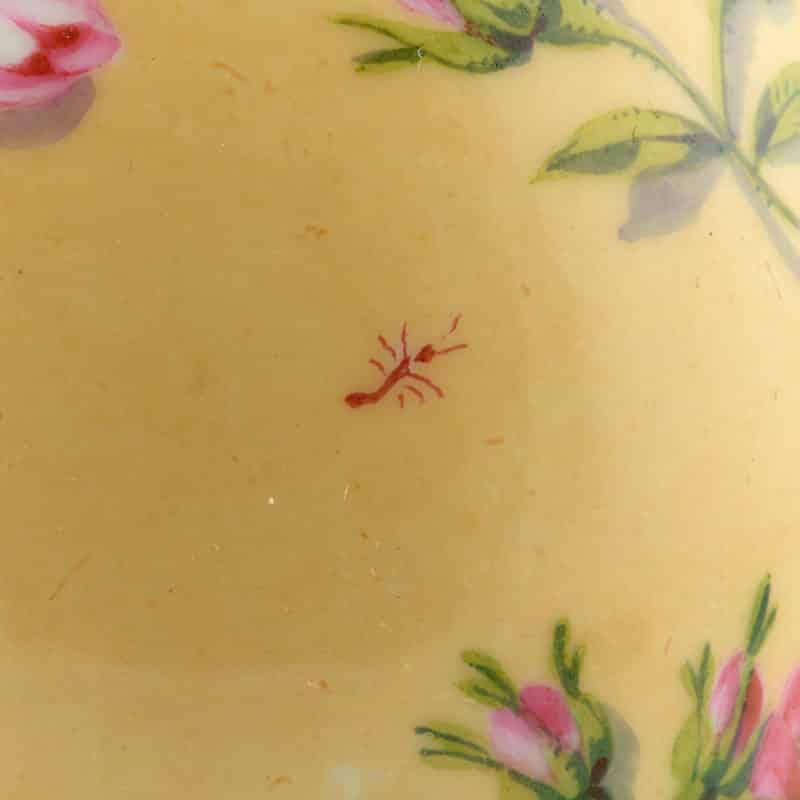 A Russian antique porcelain Easter egg with roses - Image 3