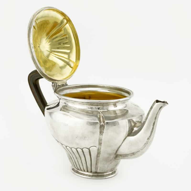 Fabergé silver teapot & milk jug - Image 6