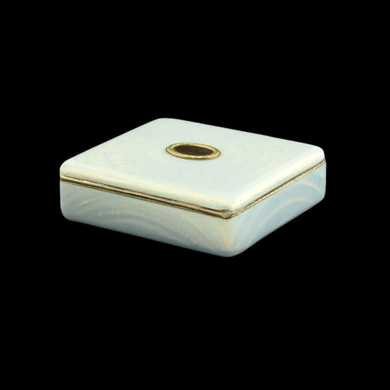 Faberge Gold Mounted, Gilded Silver, Enamel and Diamond Snuffbox, Workmaster Feodor Afanassiev - Image 3