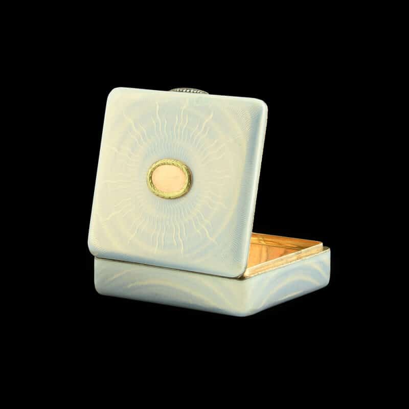 Faberge Gold Mounted, Gilded Silver, Enamel and Diamond Snuffbox, Workmaster Feodor Afanassiev - Image 4
