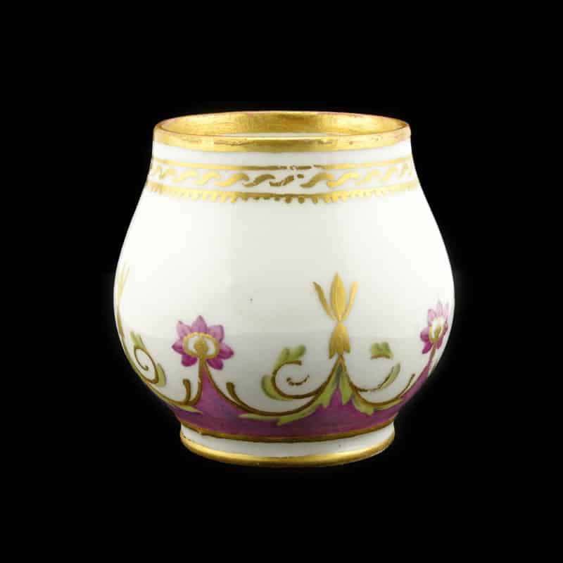 A rare Russian Imperial porcelain ice cup from the Arabesque Service - Image 2
