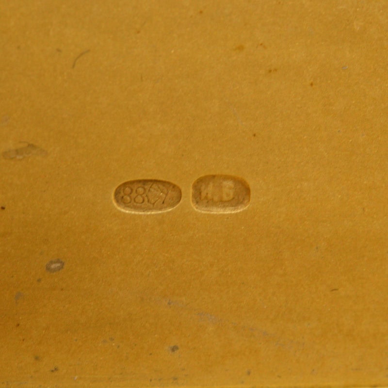 A jeweled gold-mounted guilloché enamel table box by Ivan Britzin - Image 2