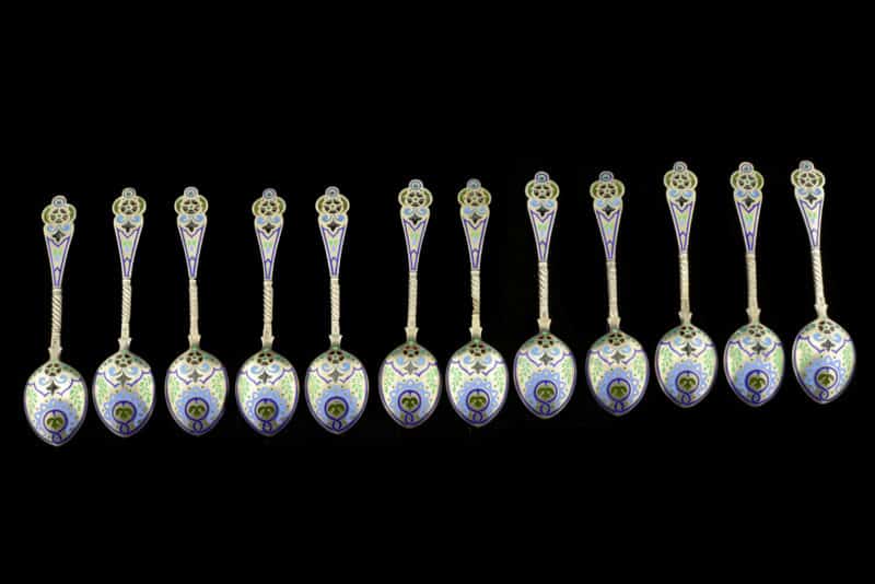 A set of 12 Russian silver gilt and champleve, plique-a-jour enamel sherbet spoons - Image 7