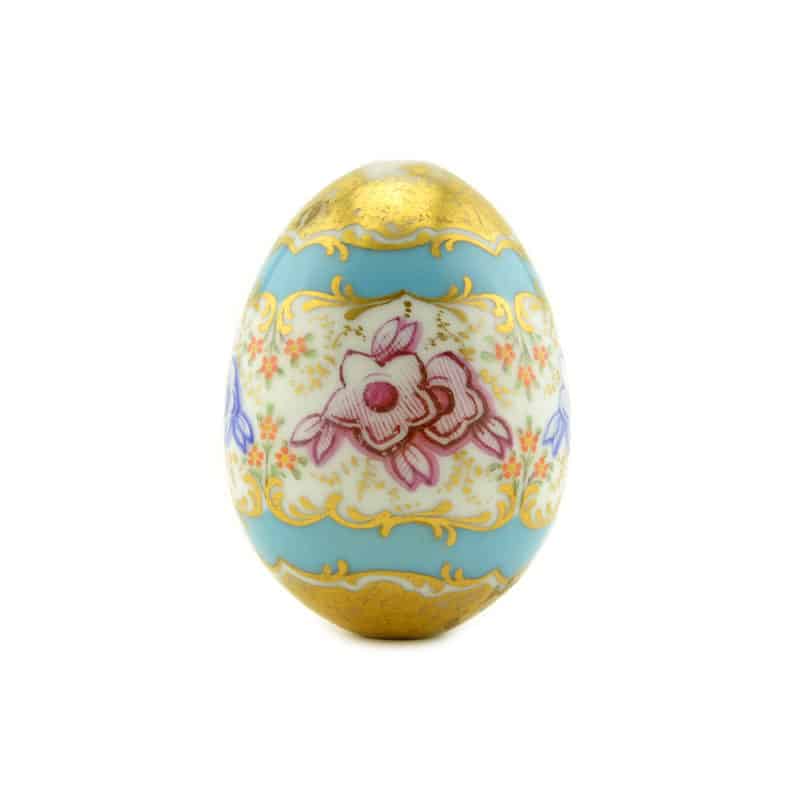An antique Russian porcelain Easter egg in the style of the Rococo Revival - Image 3