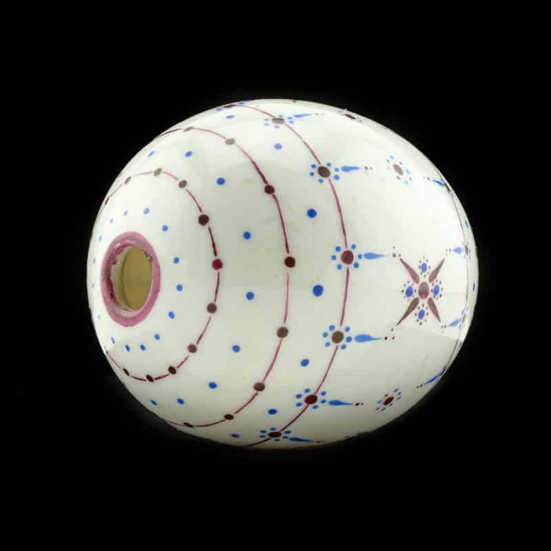An antique Russian porcelain Easter egg with geometric motifs - Image 4