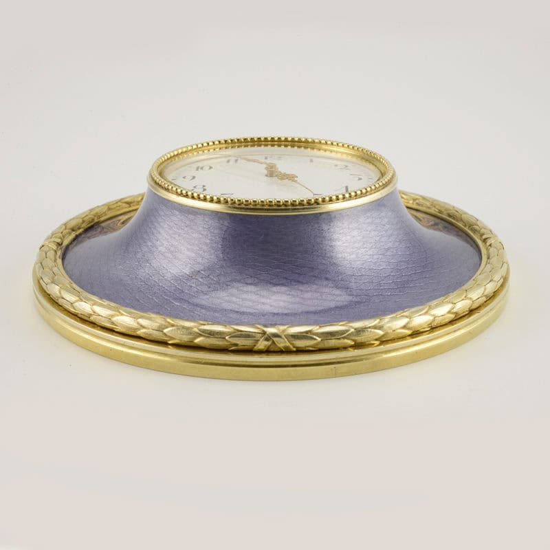 Fabergé lavender guilloché enamel capstan-shaped desk clock - Image 3