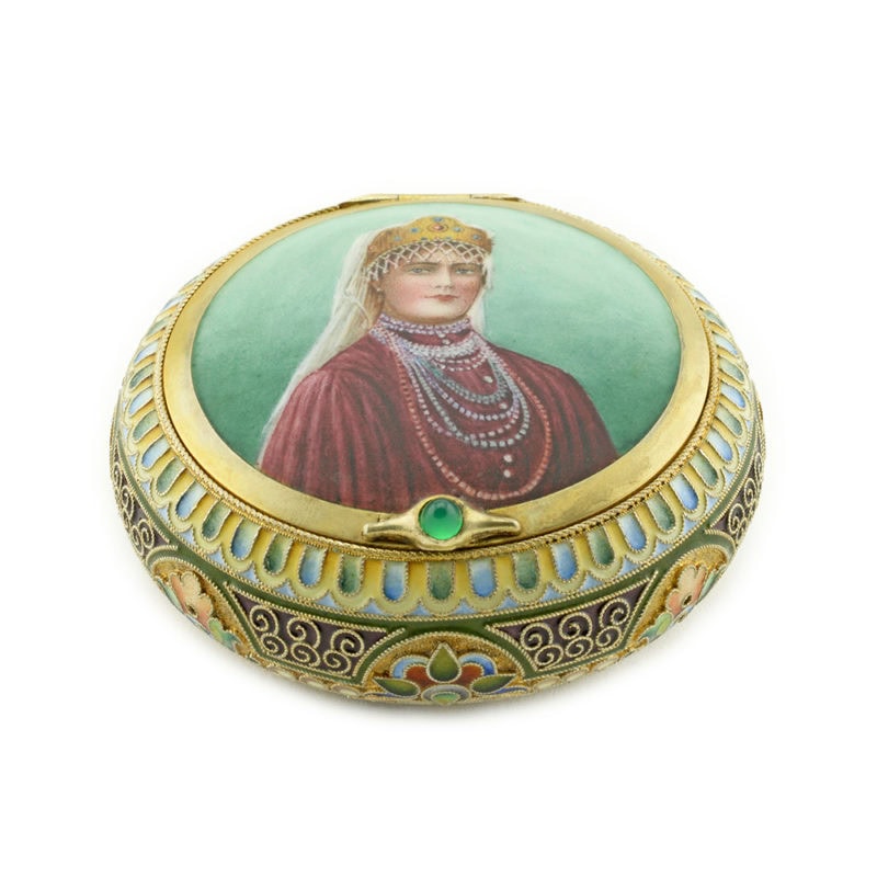 An 11th Artel Pictorial Enamel Snuff or Powder Box - Image 2