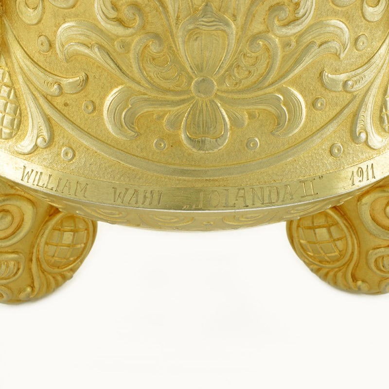 An Ovchinnikov gem-set gilded silver three-handled loving cup - Image 3