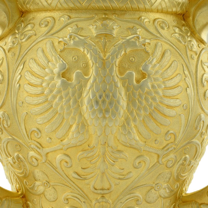An Ovchinnikov gem-set gilded silver three-handled loving cup - Image 4