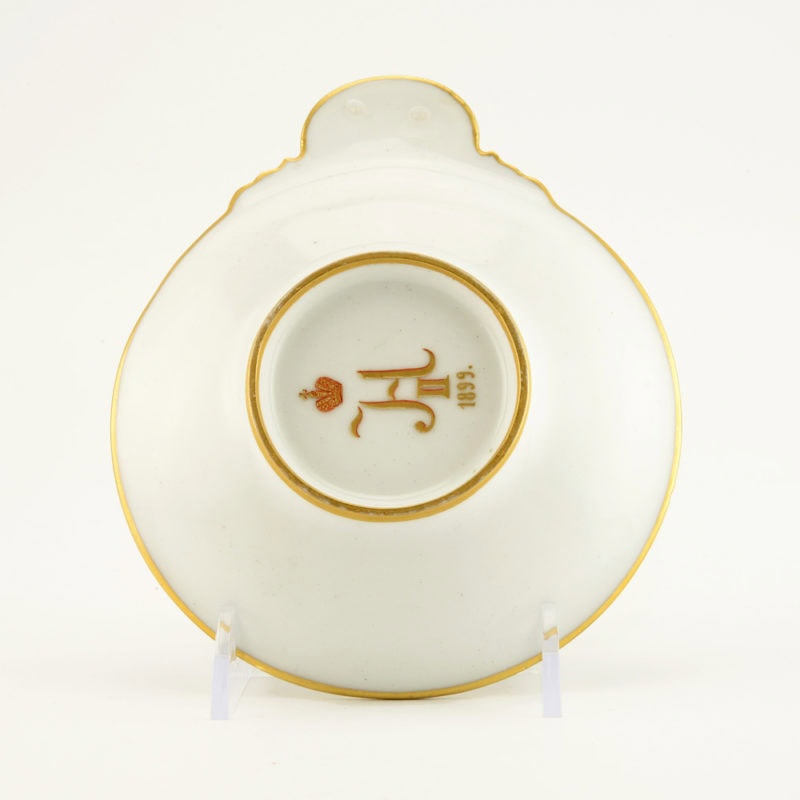 A Russian porcelain oyster dish from the Raphael Service - Image 2