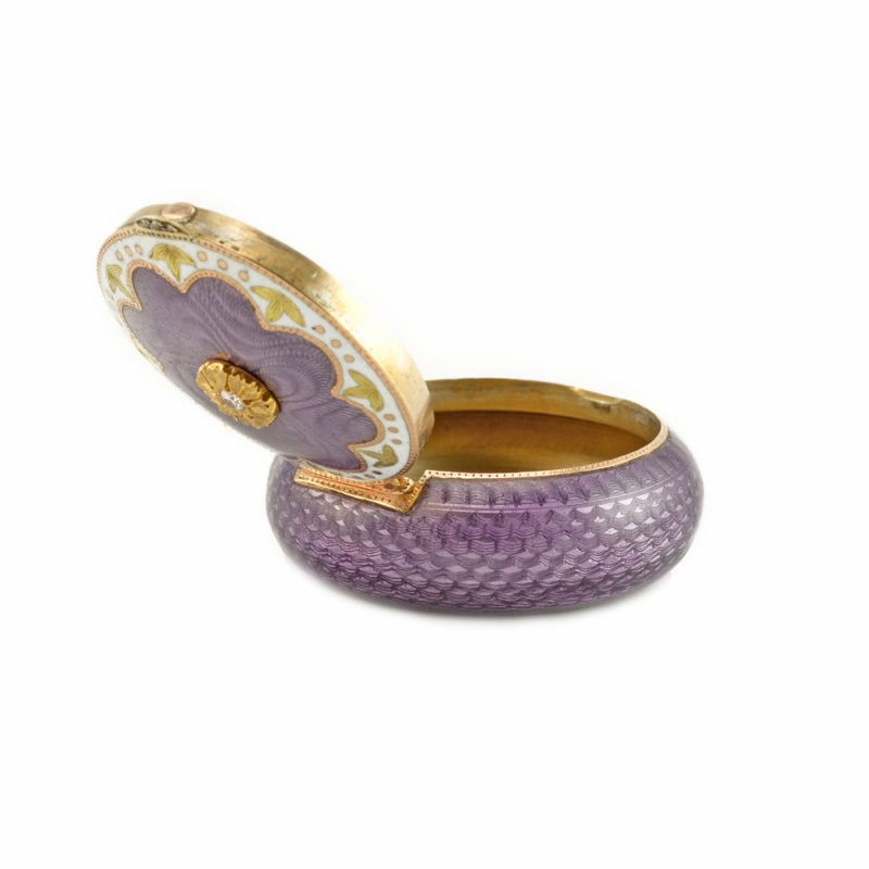 Britzin jeweled varicolor gold-mounted gilded silver & guilloché enamel pillbox - Image 5
