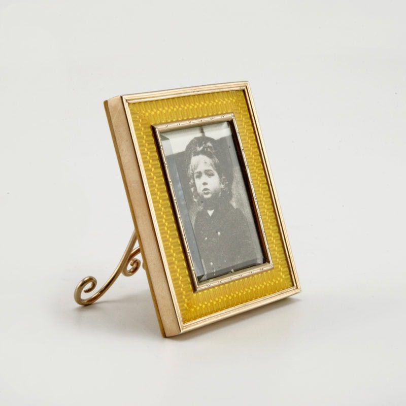 Fabergé guilloché enamel photograph frame by Aarne - Image 4