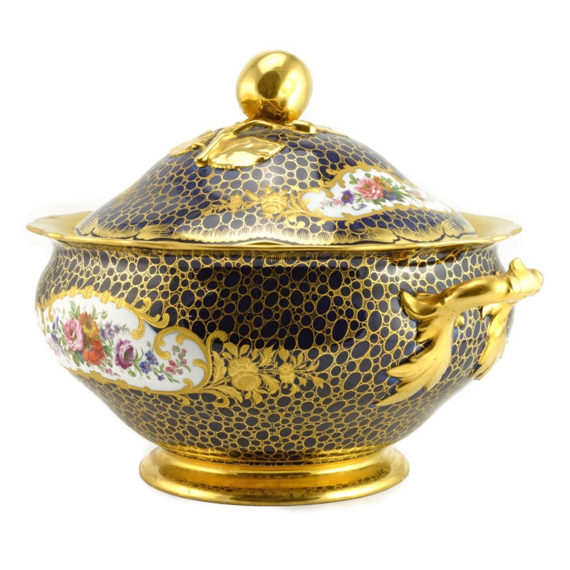 An impressive Imperial Porcelain Factory tureen with cover & underplate from the so-called Cobalt Service - Image 8
