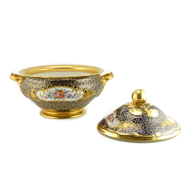 An impressive Imperial Porcelain Factory tureen with cover & underplate from the so-called Cobalt Service - Image 10