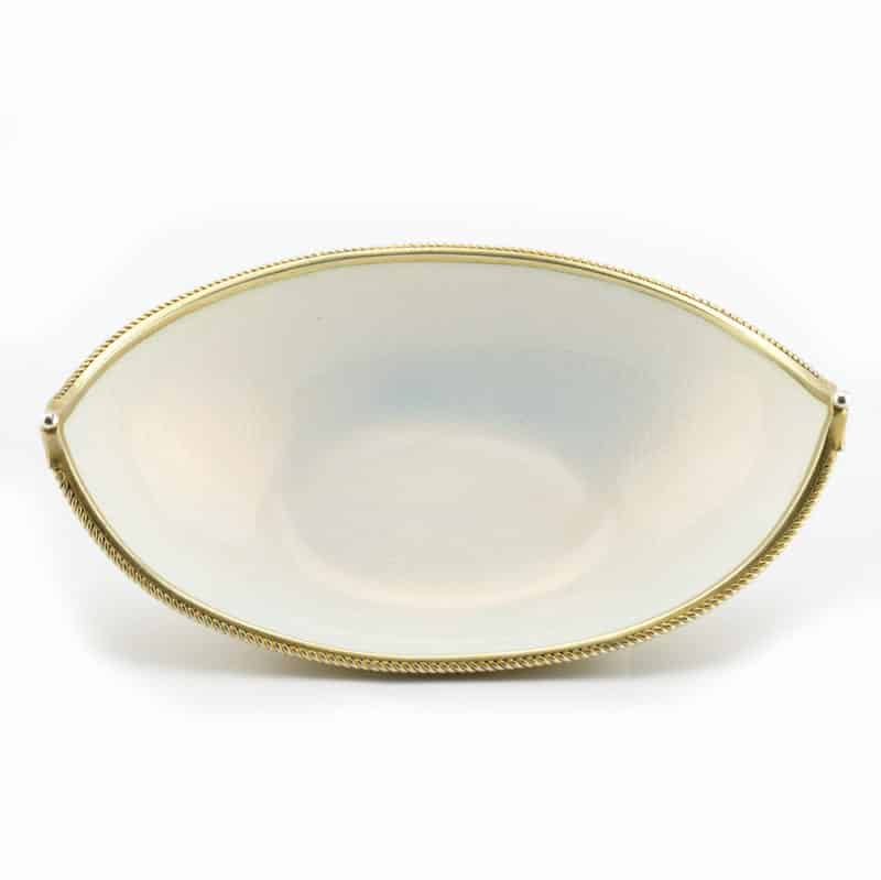 A Fabergé opalescent white guilloché enamel tray - Image 3