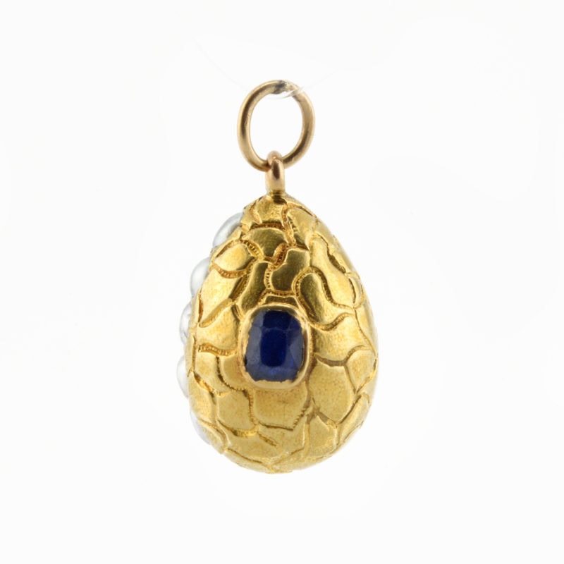 Russian sapphire and pearl-set miniature gold pendant Easter egg - Image 2
