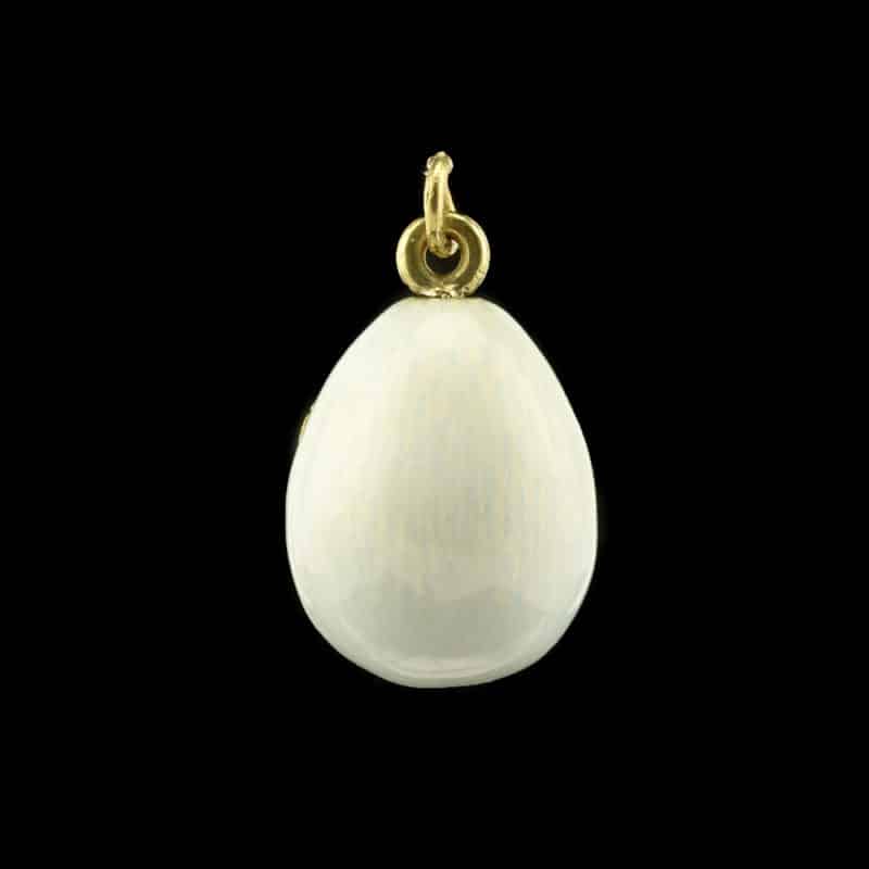 A Russian jeweled gold and guilloché enamel miniature pendant Easter egg - Image 2
