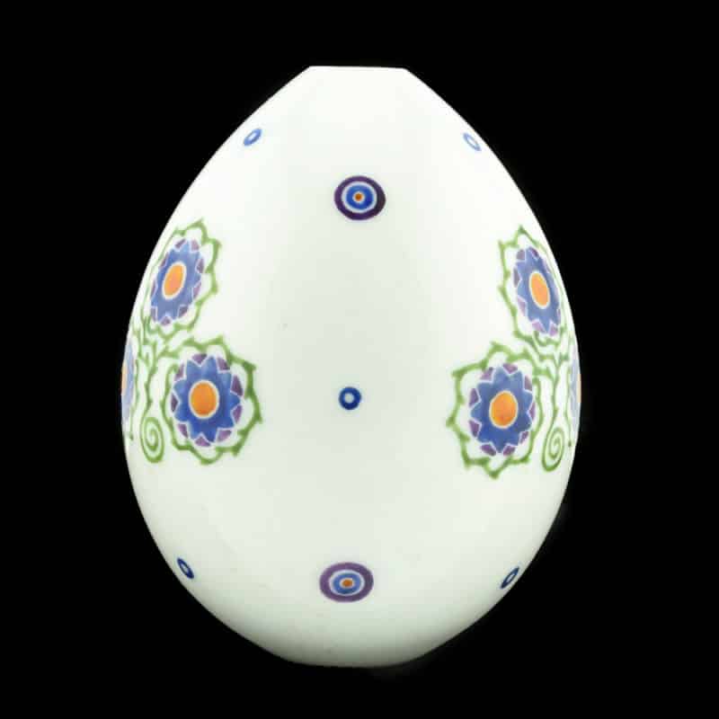 Russian porcelain Easter egg with Stil modern ornament - Image 2