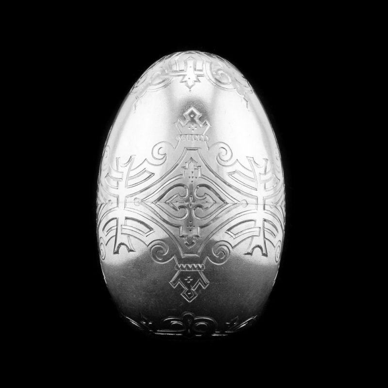 An engraved Russian silver Easter egg with stands - Image 2