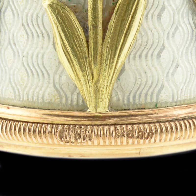 A Fabergé carved rutilated quartz parasol handle with a jeweled gold & guilloché enamel mount by Michael Perchin - Image 6