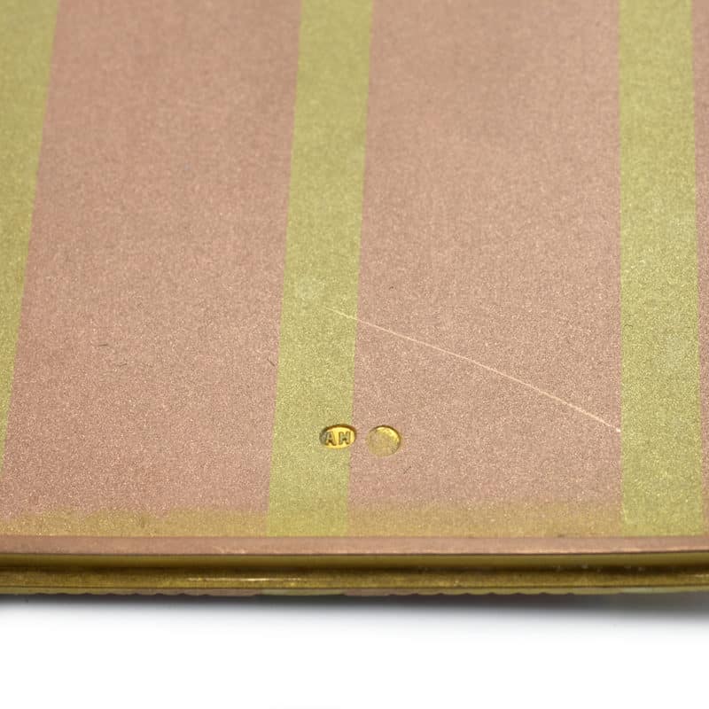 A Fabergé two-color gold & enamel cigarette case with cabochon sapphire thumbpiece - Image 8