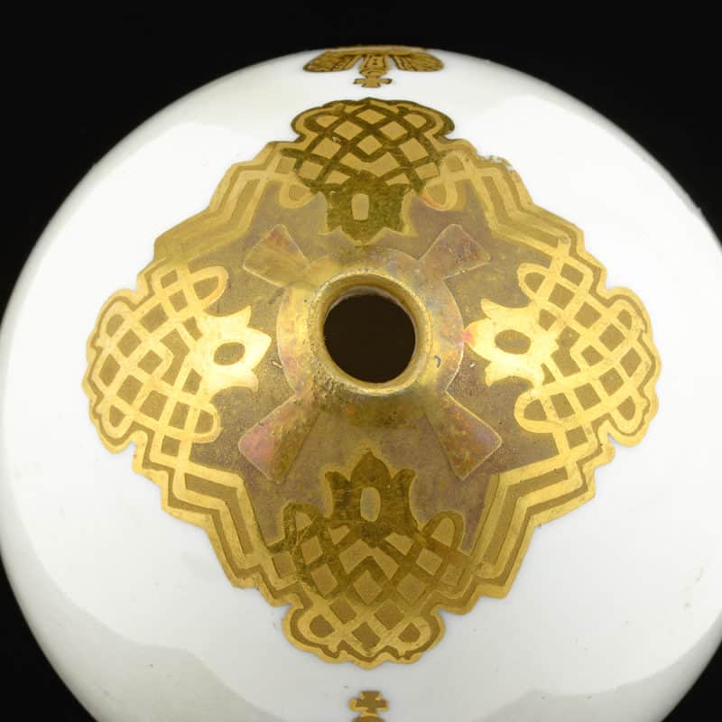 An early Alexander III porcelain Imperial presentation Easter egg - Image 4