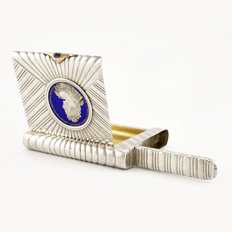 Russian antique silver cigarette case set with a 1732 coin from the period of Empress Anna - Image 3