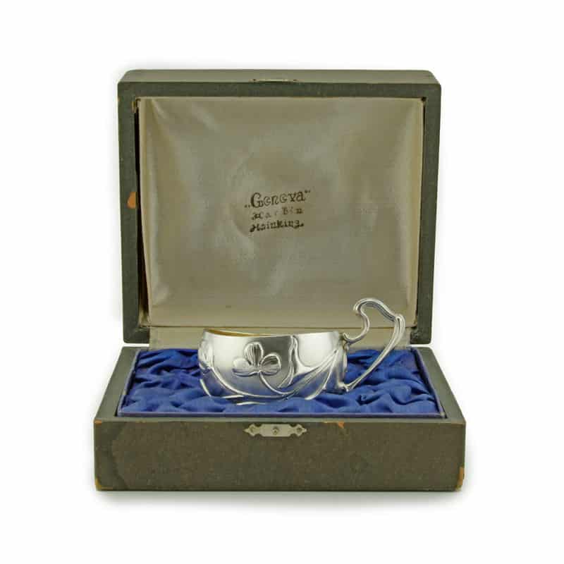 An antique Russian Art Nouveau silver vodka cup, probably Gerasim Mitrofanov - Image 2