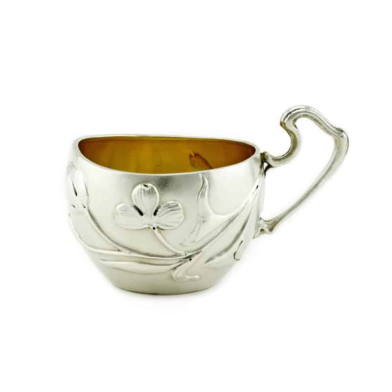 An antique Russian Art Nouveau silver vodka cup, probably Gerasim Mitrofanov