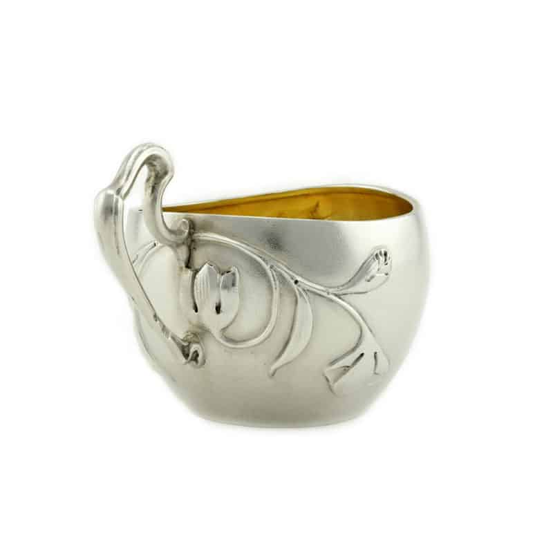An antique Russian Art Nouveau silver vodka cup, probably Gerasim Mitrofanov - Image 4