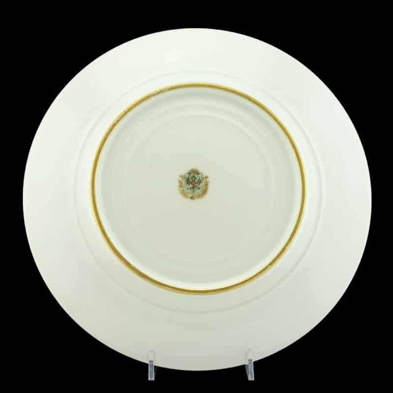 A Russian porcelain plate painted & printed with Russian proverbs & folk poems after postcards designed by Elizaveta Bem’s Azbuka - Image 4