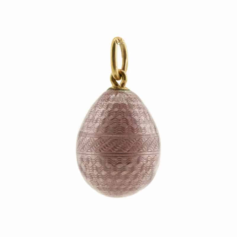 A Fabergé gold & guilloché enamel pendant egg, workmaster Alfred Thielemann - Image 2