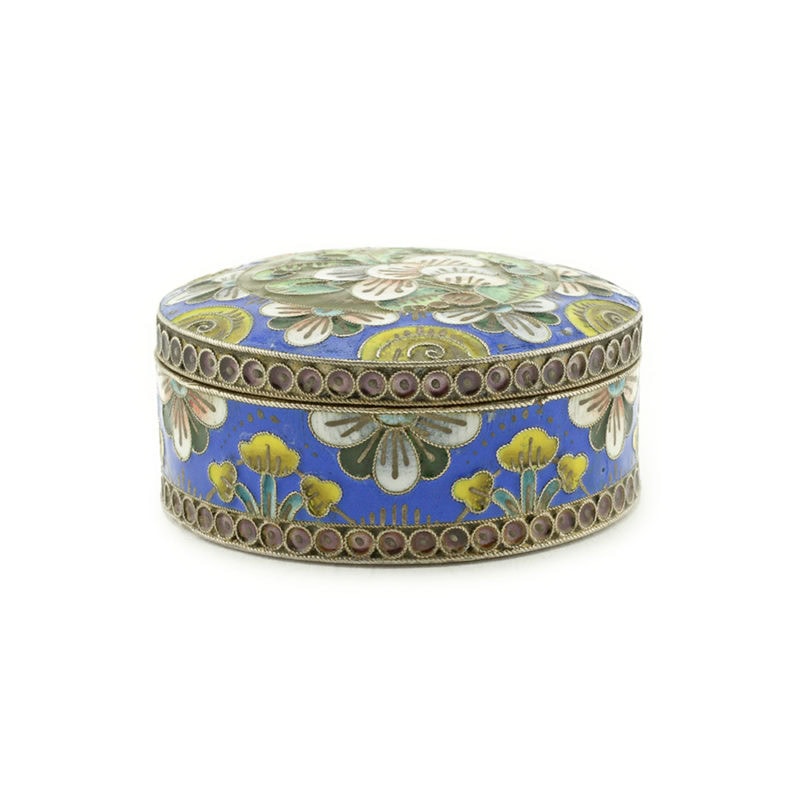 Russian shaded cloisonné enamel pillbox - Image 2