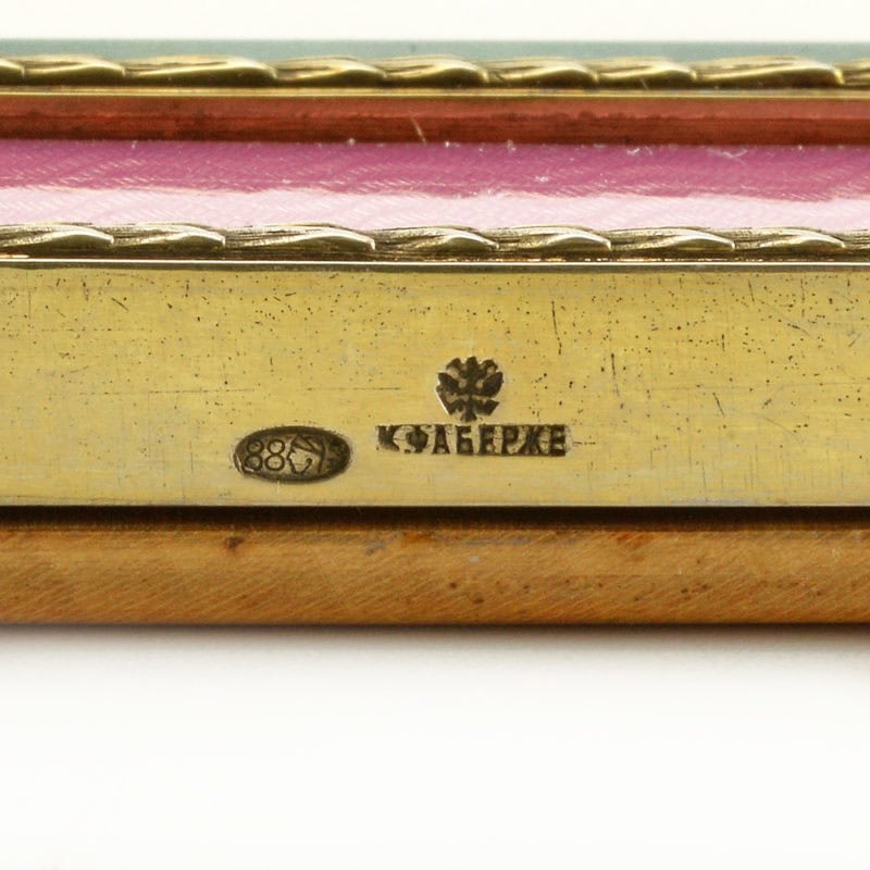 A Fabergé gilded silver & translucent enamel photograph frame - Image 4